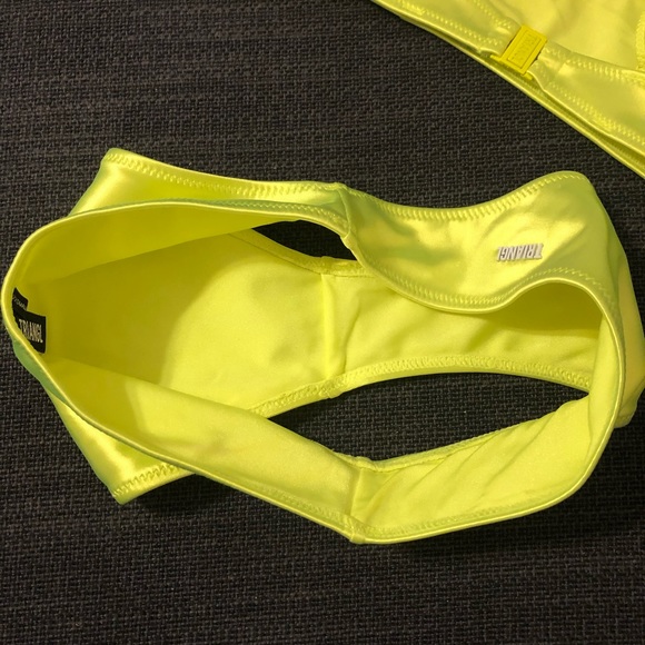 Barely worn triangl neon bikini - Picture 5 of 7